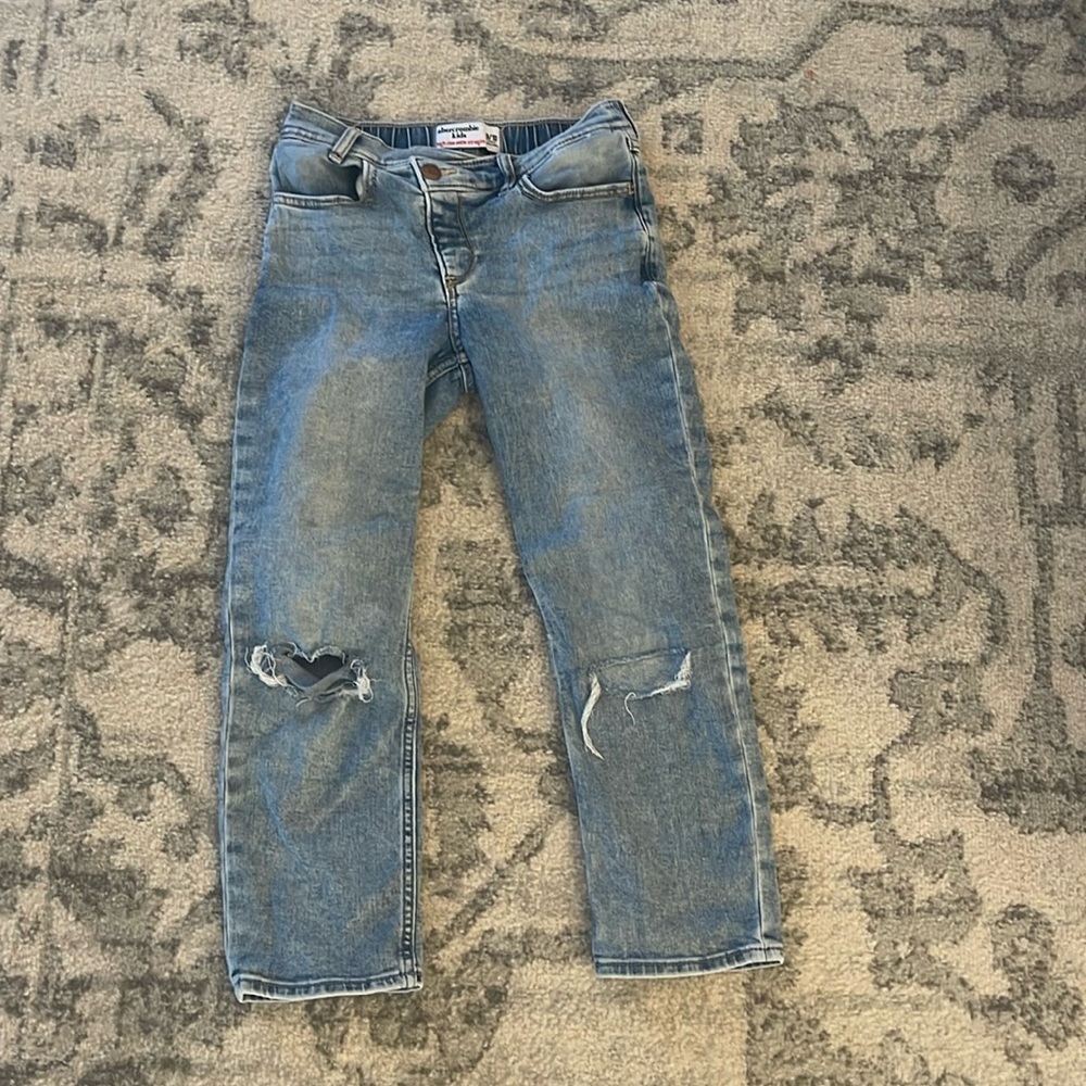 Girls Abercrombie A&F size 9/10 jeans - high rise ankle straight cut